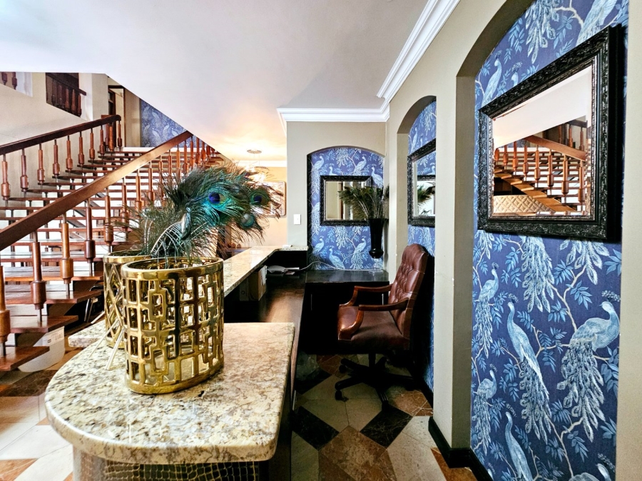 8 Bedroom Property for Sale in Waverley Free State